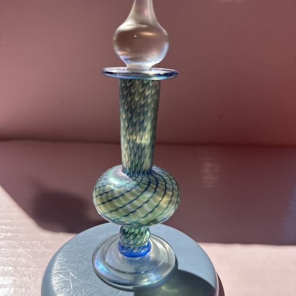 Stuart Abelman Art Glass Iridescent Pulled Feather Perfume Bottle 1981 - Picture 10 of 11